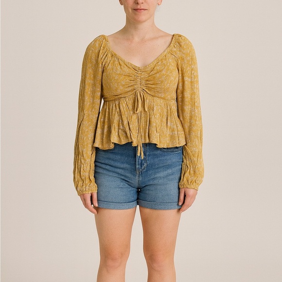 Hollister Size Small Yellow Floral Bohemian Style Top - Picture 1 of 8